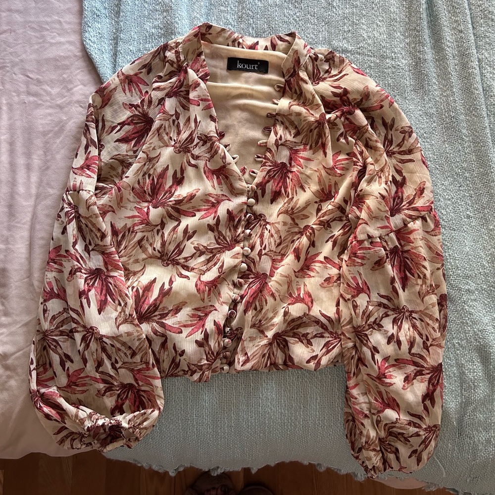 Beige Floral 3/4 Sleeve Blouse